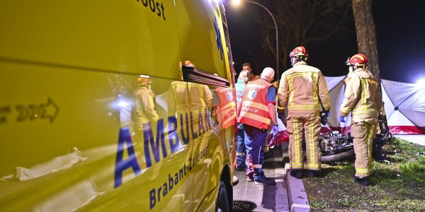 Foto: Motorrijder (24) overleden na ernstig ongeval op Dommelseweg in Valkenswaard